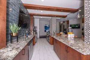 Apartment Rentals in Houston's Energy Corridor - Clubhouse Kitchen         